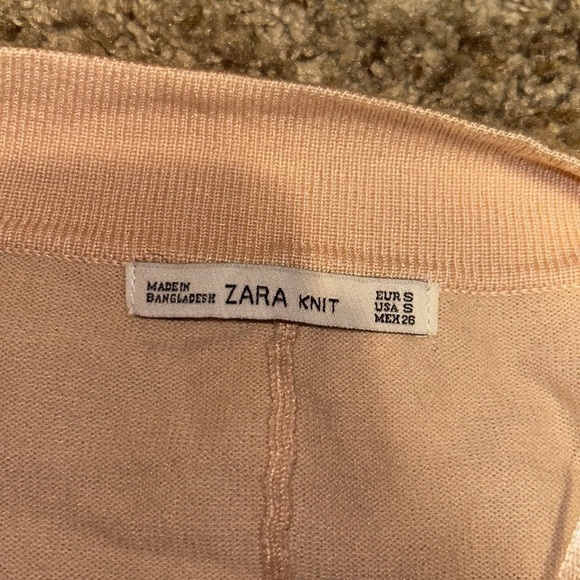 Zara knit women’s salmon colored buttonless cardigan - Picture 5 of 9